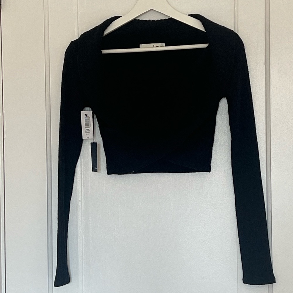 Wilfred Free Cross Front Cropped Sweater